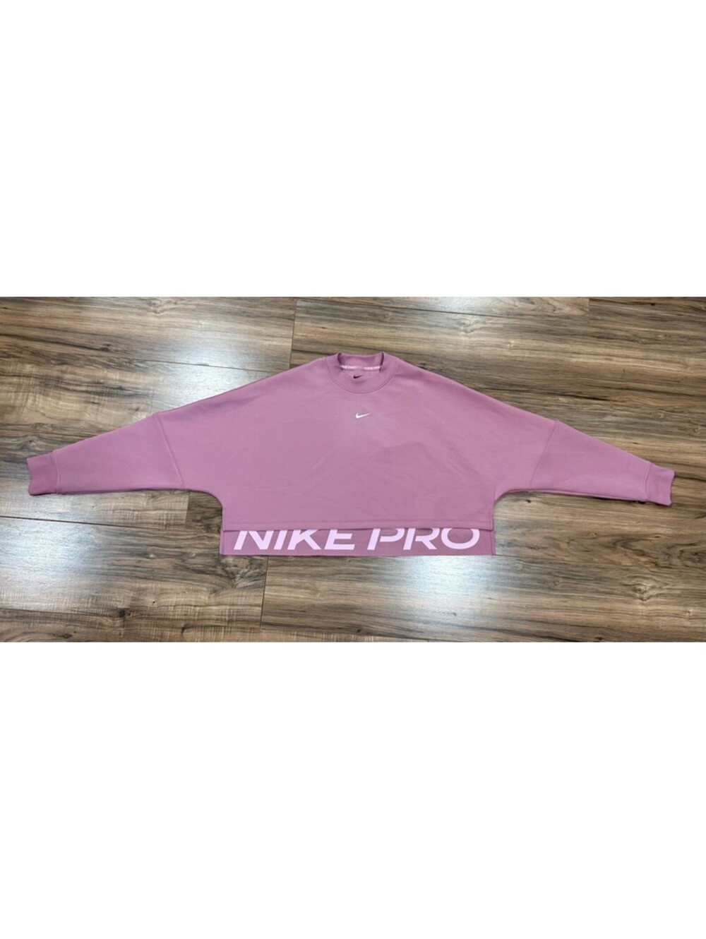 Nike Pro Women's Dri-FIT Oversized Crew-Neck Cropped Top *Unreleased Ssample*